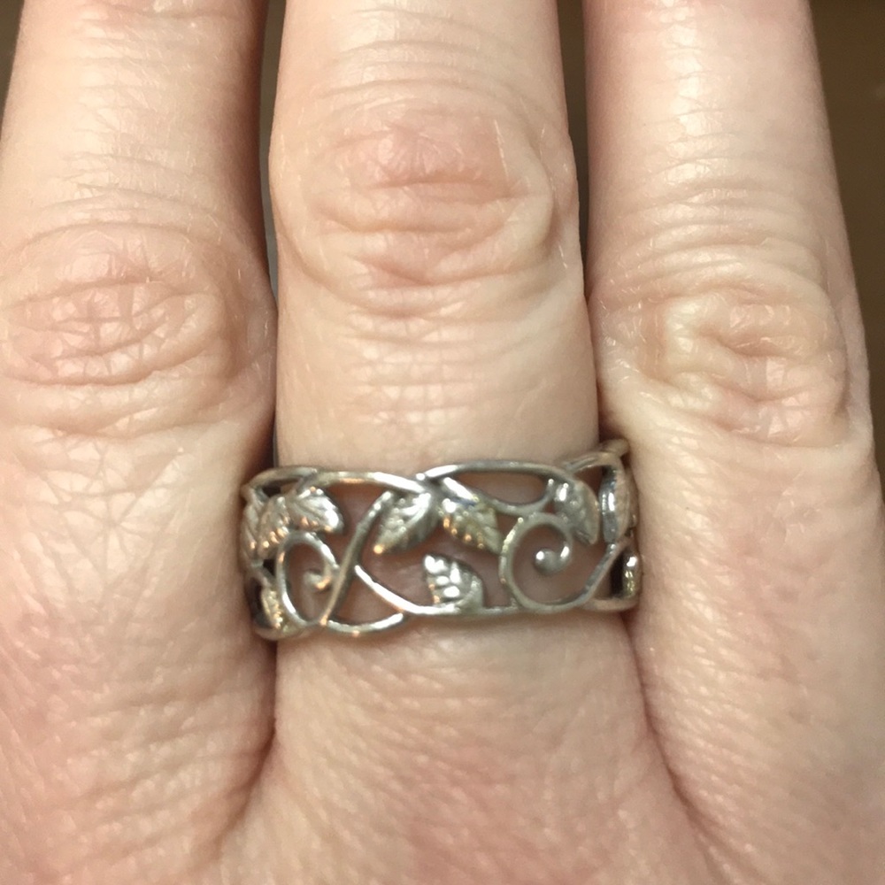 Open Work Leaf Ring - image 1